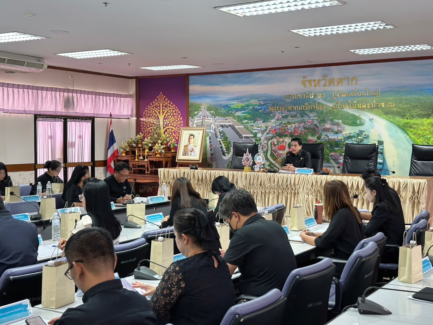 🌈 พช.ตาก : ดำเนินการประชุมคณะทำงานบริหารการจัดเก็บข้อมูลความจำเป็นพื้นฐาน (จปฐ.) ปี 2569 ระดับจังหวัด ครั้งที่ 1/2569